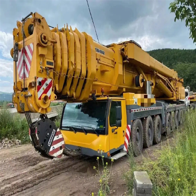 小金附近100吨吊车出租电话