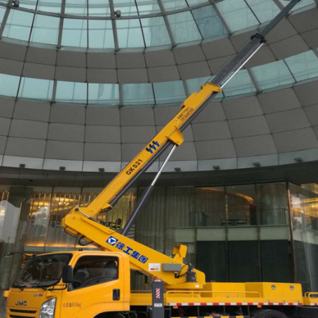 小金附近高空作业车租赁｜安全设备租赁｜高空安装|工程定制化方案｜亿立达设备租赁